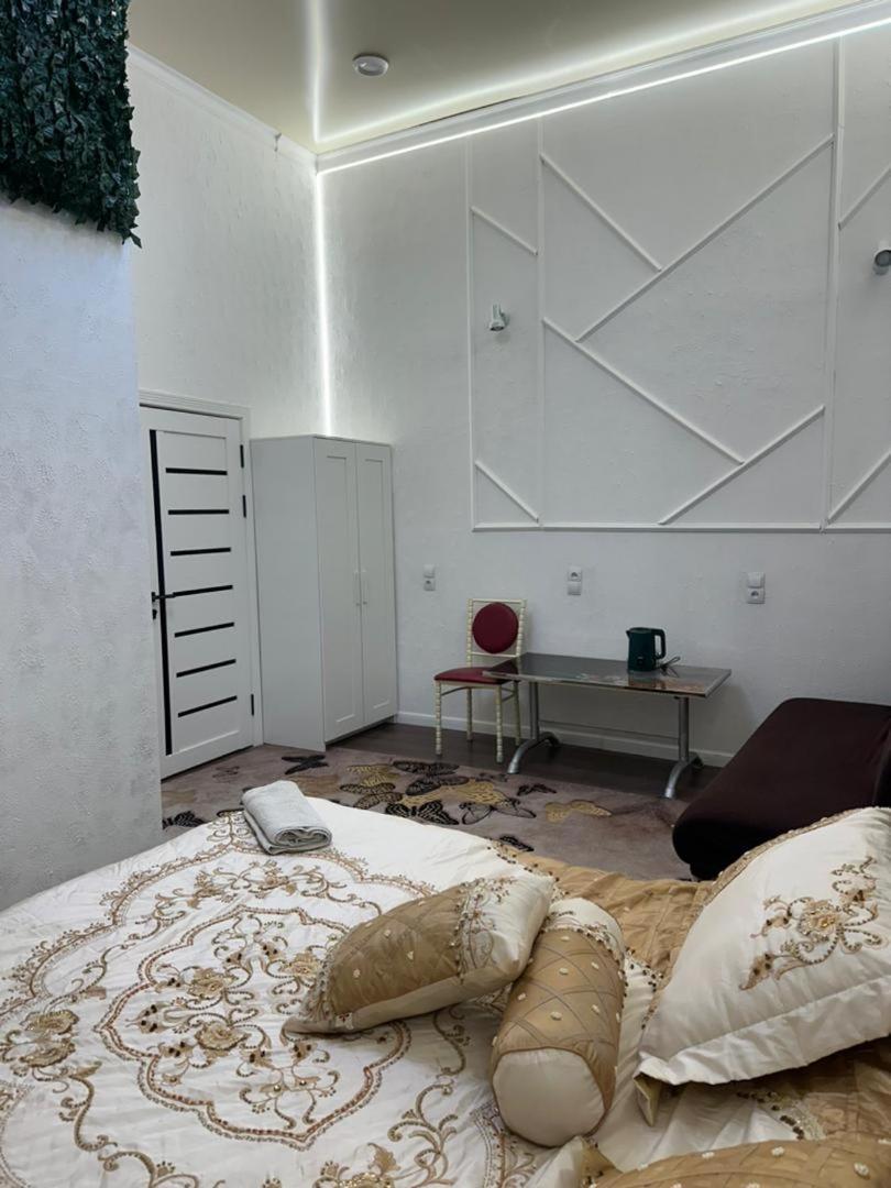 Sweet Home Hostel Biskek Kültér fotó